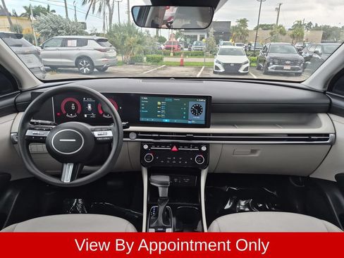 Used 2025 Hyundai Tucson SEL FWD image 25