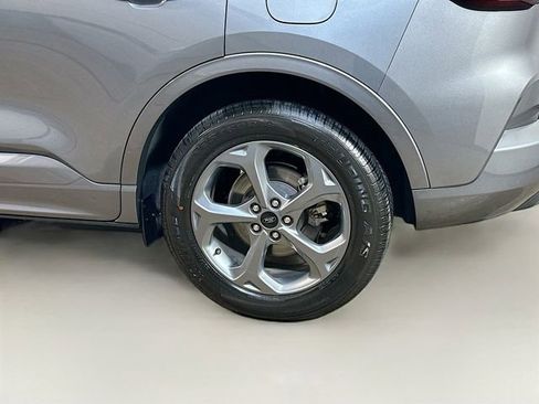 Certified 2024 Ford Escape ST-Line image 5