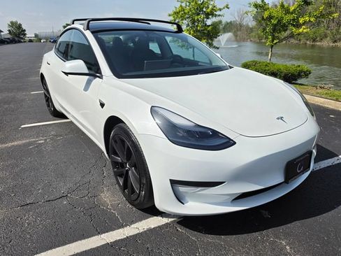 Used 2023 Tesla Model 3 Standard Range RWD image 16