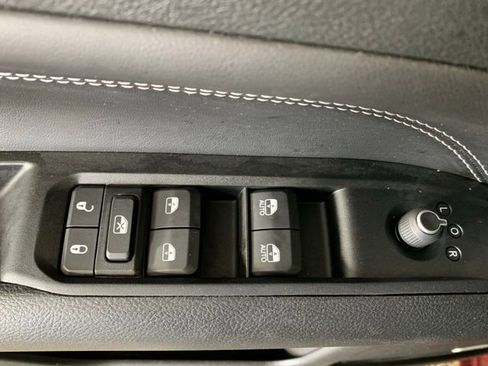 Used 2022 Jeep Compass High Altitude AWD/4WD image 30