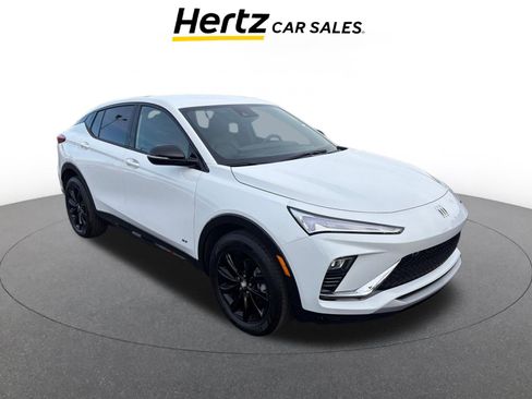 Used 2025 Buick Envista Sport Touring image 1