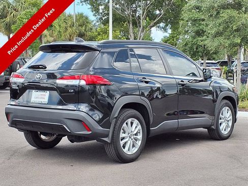 Used 2024 Toyota Corolla Cross LE FWD image 7