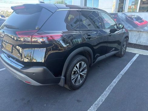 Used 2021 Nissan Rogue SV FWD image 4