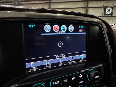 Used 2018 Chevrolet Silverado 1500 High Country image 36