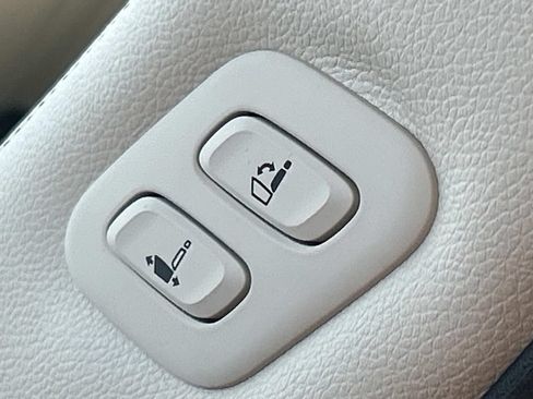 New 2026 Genesis GV70 2.5T Select AWD/4WD image 24