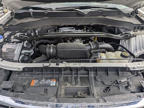 Used 2022 Ford Explorer King Ranch w/ Premium Technology Package image 32