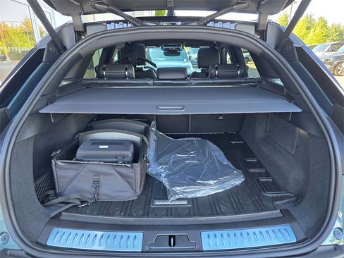 New 2026 Land Rover Range Rover Velar Dynamic SE image 27