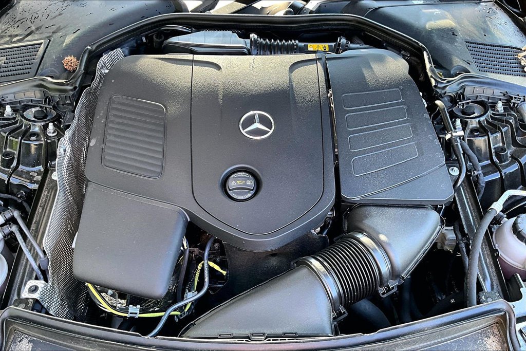 Used 2026 Mercedes-Benz C 300 4MATIC Sedan image 9