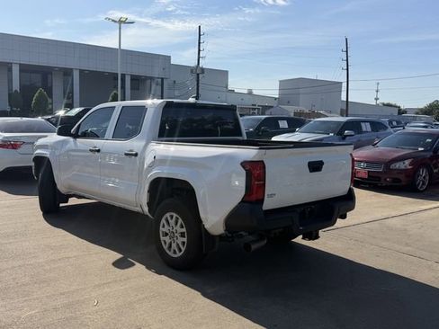 Used 2024 Toyota Tacoma SR RWD image 6