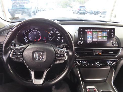 Used 2018 Honda Accord Touring image 13
