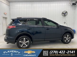 Used 2017 Toyota RAV4 XLE video 2