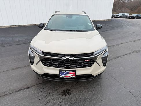 New 2026 Chevrolet Trax RS w/ Driver Confidence Package image 8