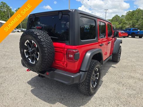 Certified 2025 Jeep Wrangler Unlimited Rubicon AWD/4WD image 4