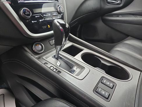 Used 2022 Nissan Murano SV image 37