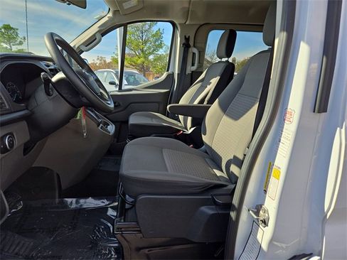 Used 2023 Ford Transit 350 XLT image 10