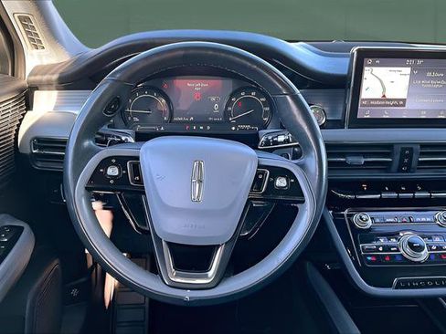 Used 2021 Lincoln Corsair AWD w/ Equipment Group 101A image 12