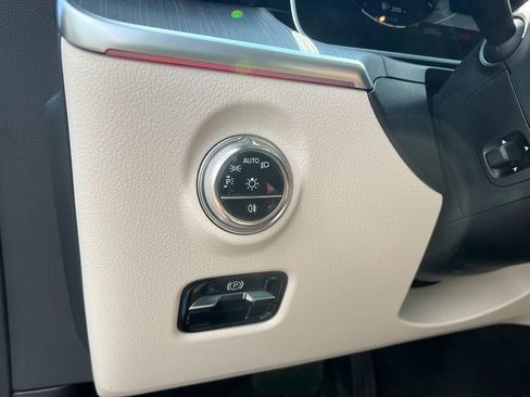 New 2026 Mercedes-Benz CLE 300 4MATIC Coupe image 32