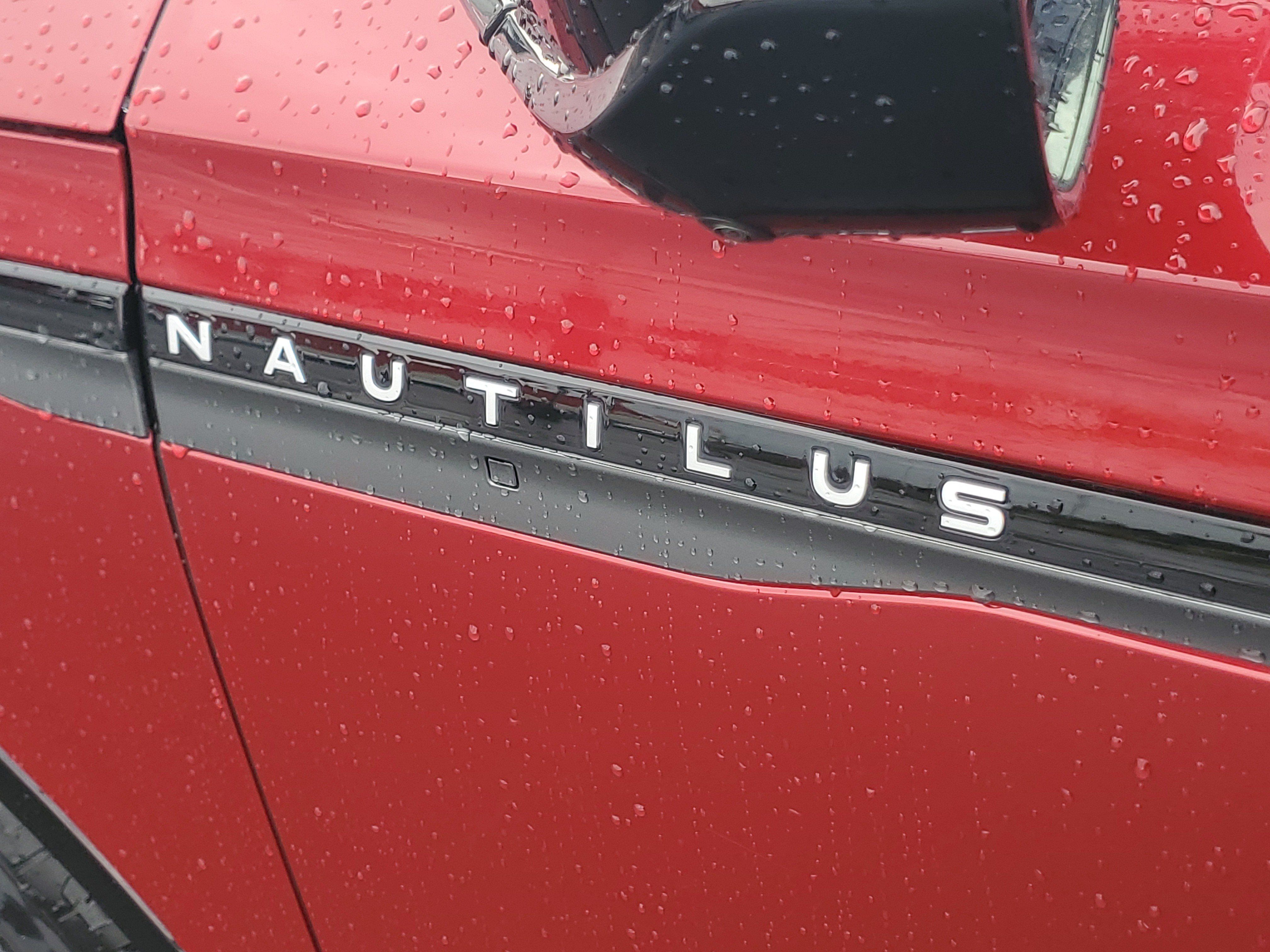 New 2026 Lincoln Nautilus Reserve w/ Jet Appearance Package AWD/4WD image 7