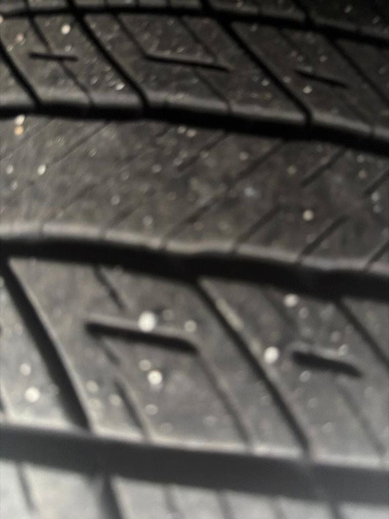 Used 2019 Jeep Cherokee Limited FWD image 36