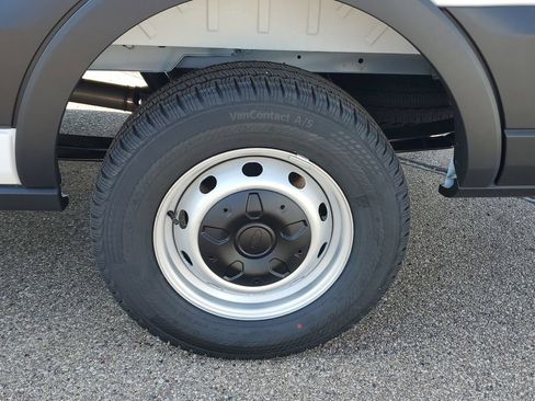 New 2025 Ford Transit 250 148 Medium Roof w/ Load Area Protection Package image 5