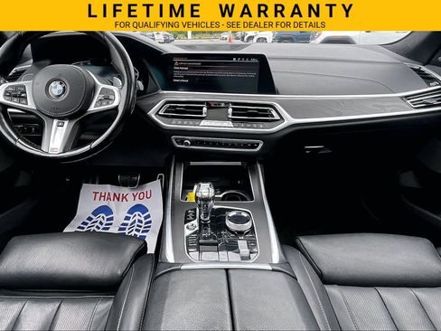 Used 2021 BMW X7 xDrive40i w/ M Sport Package AWD/4WD image 16