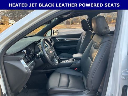 Used 2025 Cadillac XT6 Luxury image 4
