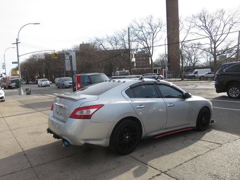 Used 2010 Nissan Maxima 3.5 SV w/ Monitor Pkg image 4
