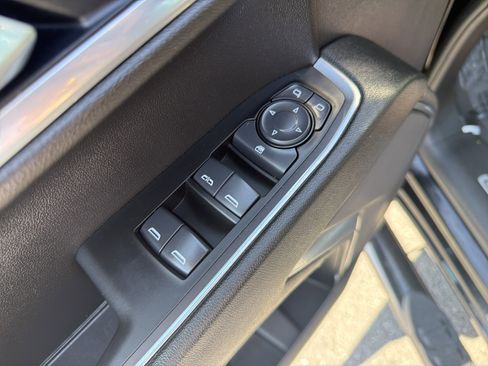 Used 2025 Chevrolet Silverado 1500 LT AWD/4WD image 20