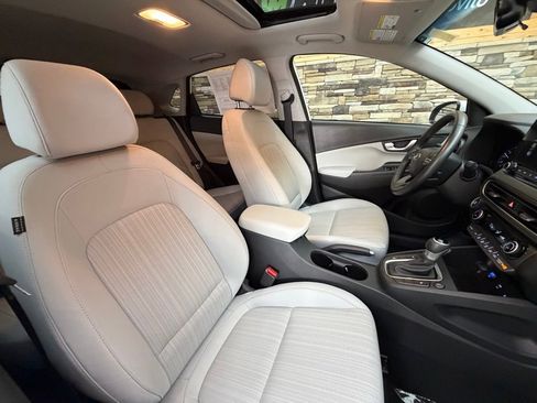 Used 2023 Hyundai Kona SEL w/ Convenience Package image 15