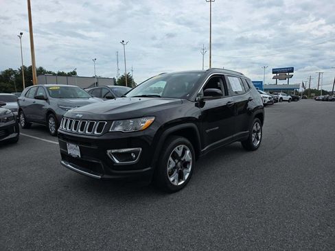 Used 2019 Jeep Compass Limited AWD/4WD image 7