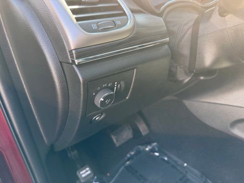 Used 2021 Jeep Grand Cherokee Limited image 25