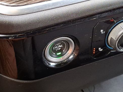 Used 2023 Chevrolet Silverado 1500 LT image 22