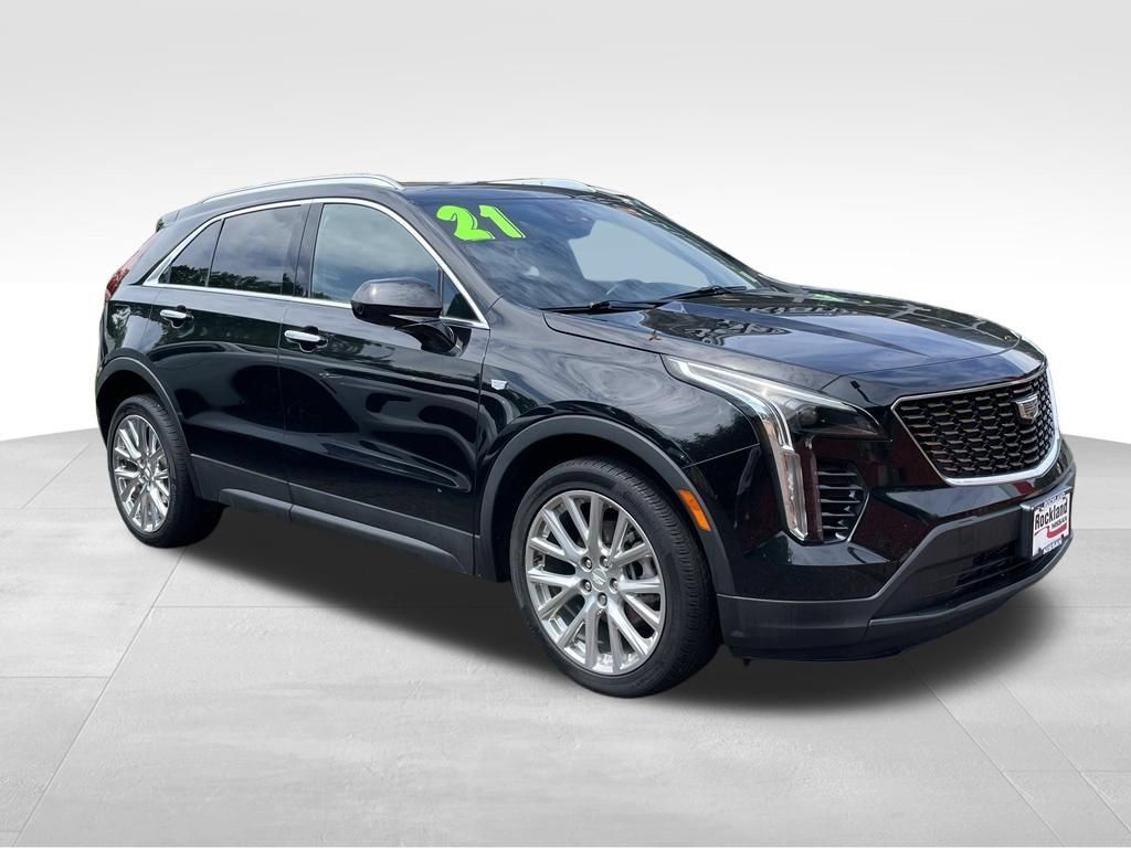 Used 2021 Cadillac XT4 Luxury w/ Cold Weather Package AWD/4WD image 3