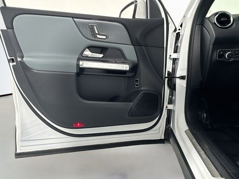 New 2026 Mercedes-Benz GLB 250 image 20
