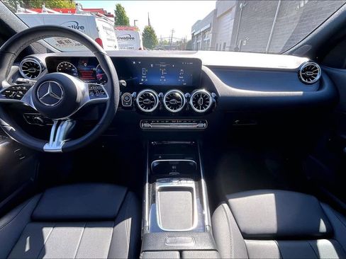 Used 2026 Mercedes-Benz GLA 250 4MATIC image 15