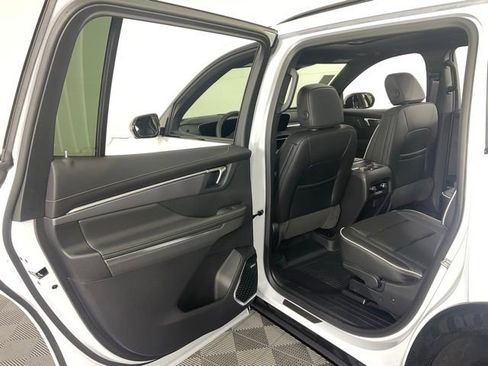 New 2026 Buick Enclave Sport Touring w/ Power Package FWD image 33