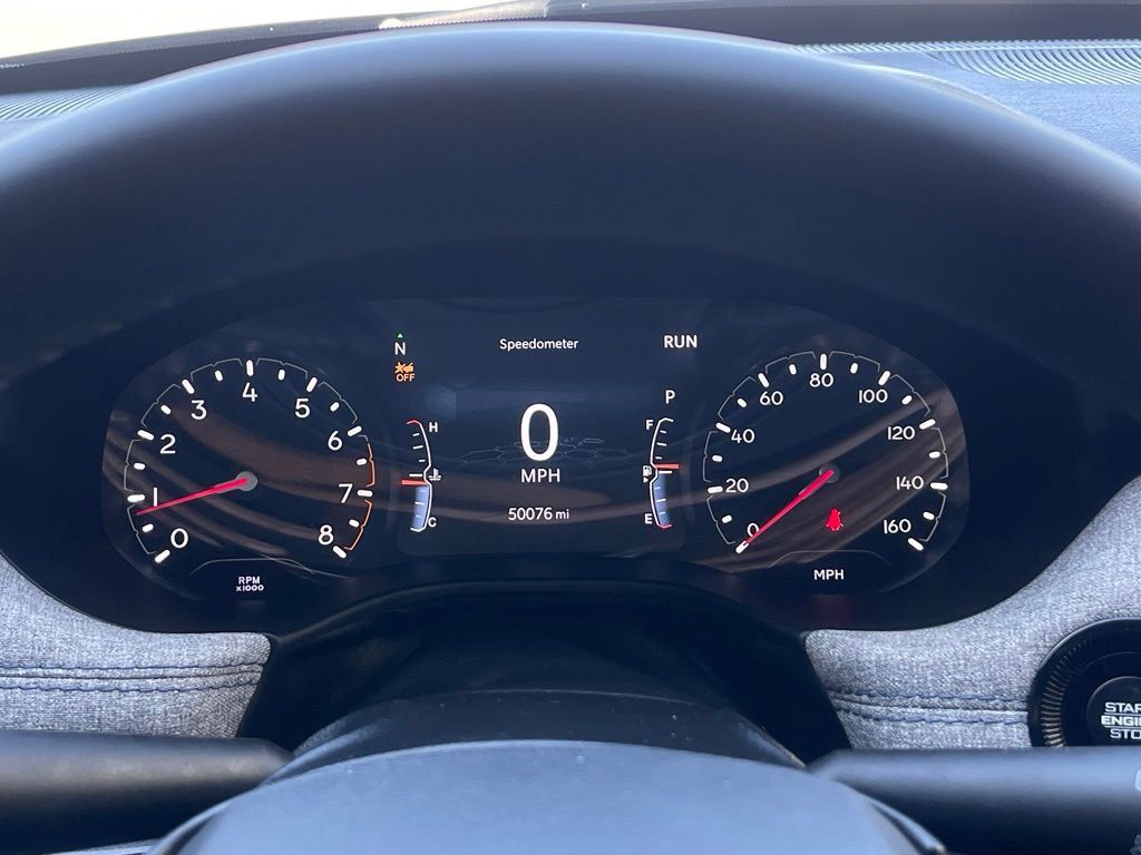 Used 2024 Jeep Compass Latitude AWD/4WD image 24