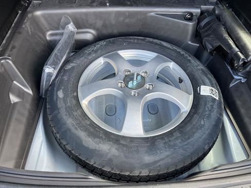 Certified 2023 Jeep Grand Cherokee Altitude image 12