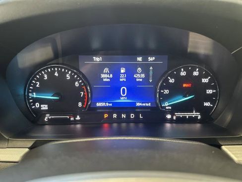 Used 2022 Ford Explorer XLT w/ Equipment Group 202A image 18