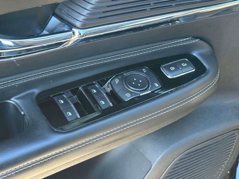 Used 2022 Lincoln Corsair AWD w/ Equipment Group 101A image 16