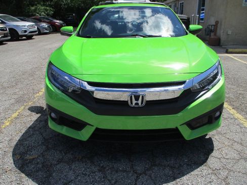 Used 2017 Honda Civic Touring image 23