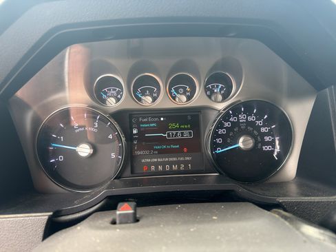 Used 2012 Ford F250 Lariat w/ Lariat Ultimate Pkg AWD/4WD image 8