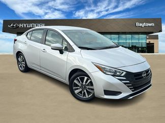 Used 2025 Nissan Versa SV FWD video 1