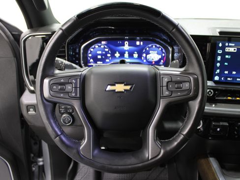 Used 2025 Chevrolet Silverado 1500 High Country image 10