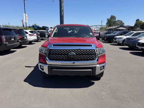 Used 2018 Toyota Tundra SR5 w/ SR5 Upgrade Package RWD image 3