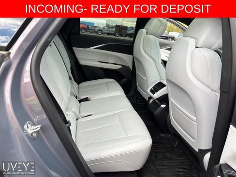 Used 2024 Cadillac Lyriq Luxury w/ LPO, Floor Liner Package AWD/4WD image 27