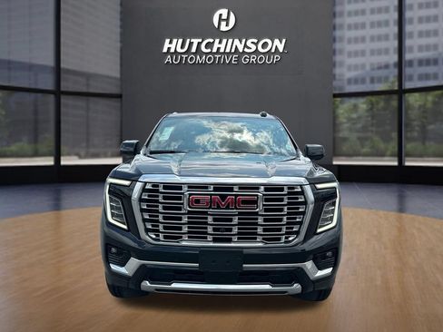 Used 2025 GMC Yukon XL Denali AWD/4WD image 2