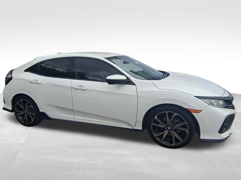 Used 2018 Honda Civic Sport image 3