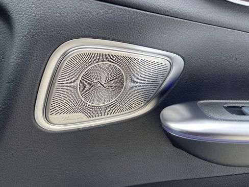 New 2025 Mercedes-Benz GLC 300 image 24