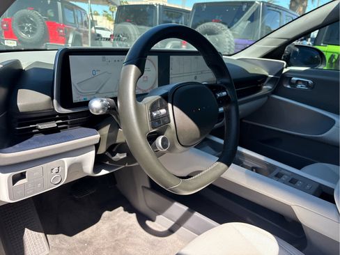 Used 2024 Hyundai Ioniq 6 SEL image 9